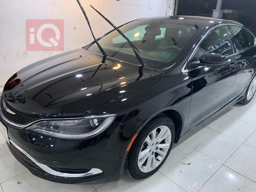 Chrysler 200